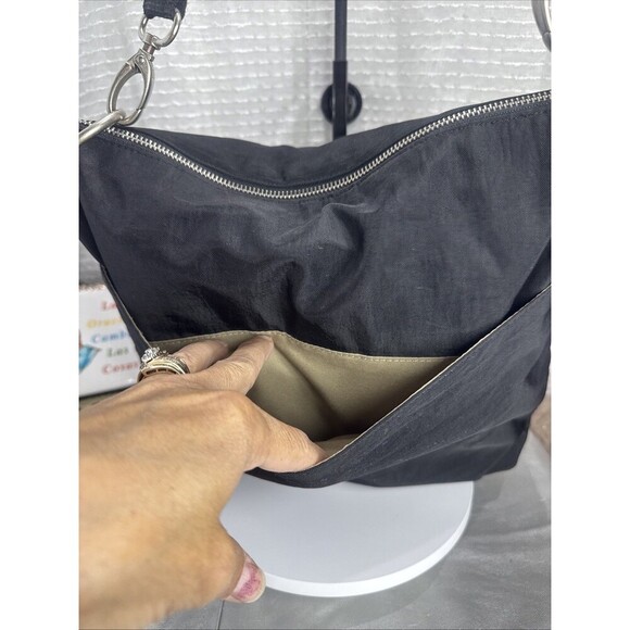 (E4) Baggallini Durable Sydney Black Cross Body Bag Purse Travel Pockets - Picture 8 of 13